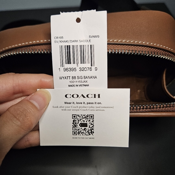 Coach Wyatt Belt Bag in Signature Canvas With Banana Print - New - Picture 11 of 11